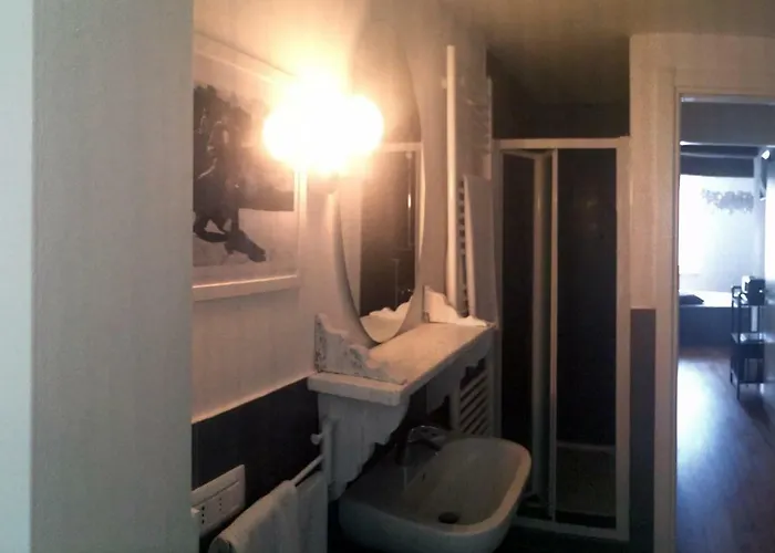 ベッド・アンド・ブレックファスト イル フォンチコロ ルーム＆ブレックファスト モデナ